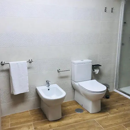 Agradable Casa Con Patio A 100 Metros De La Playa